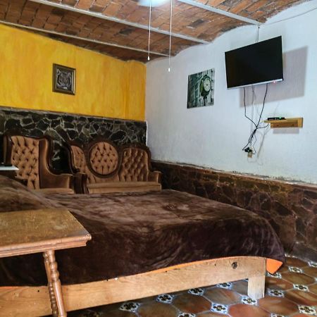La Casa De Los Mangos Ajijic San Antonio Tlayacapan Esterno foto