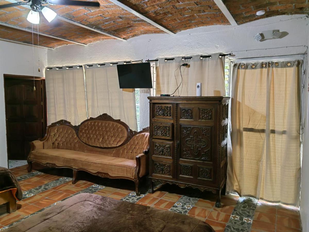La Casa De Los Mangos Ajijic San Antonio Tlayacapan Esterno foto
